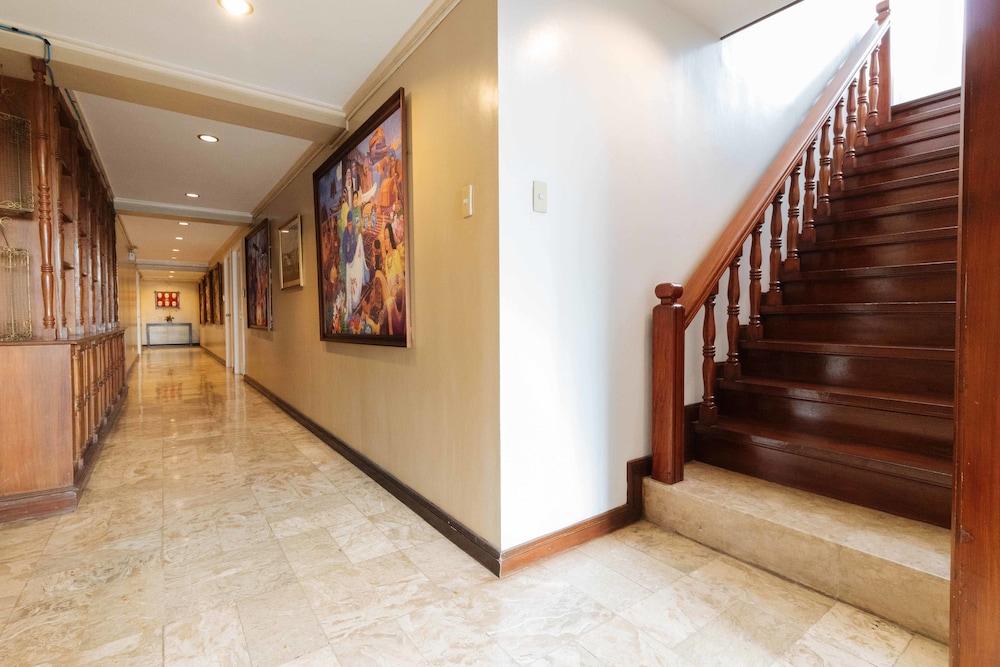 Reddoorz Premium Near Greenbelt Makati - Vaccinated Staff Makati City Exterior photo
